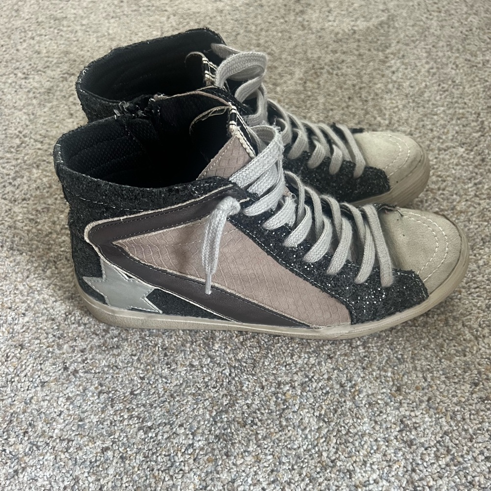ShuShop Sneakers
